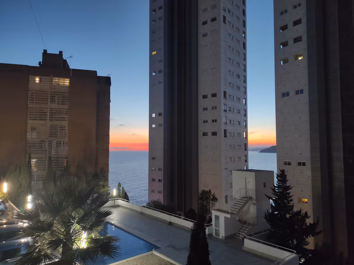 Apartamento en Benidorm cerca de Playa de Levante con parking incluido